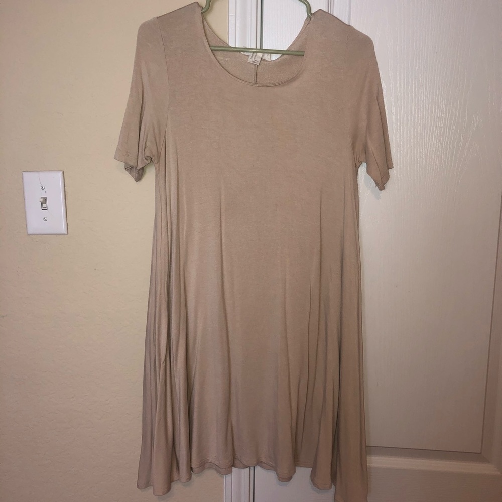 Forever 21 flowy dress in medium